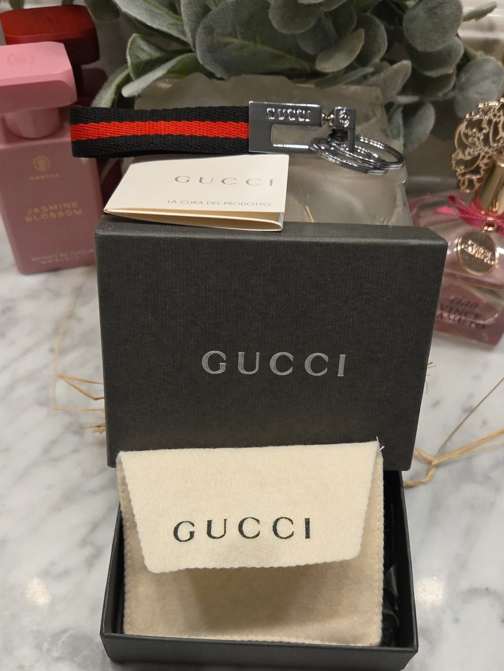 NWOT Gucci Black and Red Web Stripe Key Ring with Silver Hardware Full Inclusion